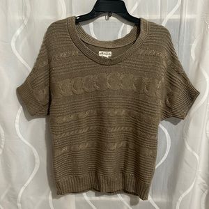 Belle du Jour Tan Short Sleeve Sweater, Size Large